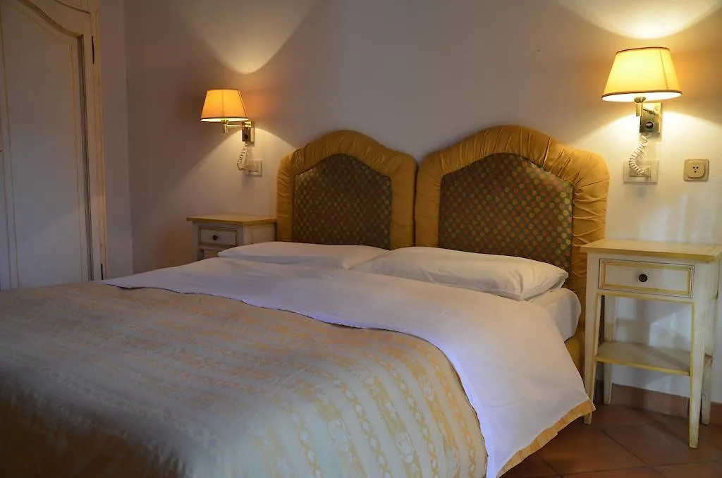 Il Fondaccio Hotel Lizzano In Belvedere 3*,  Italy